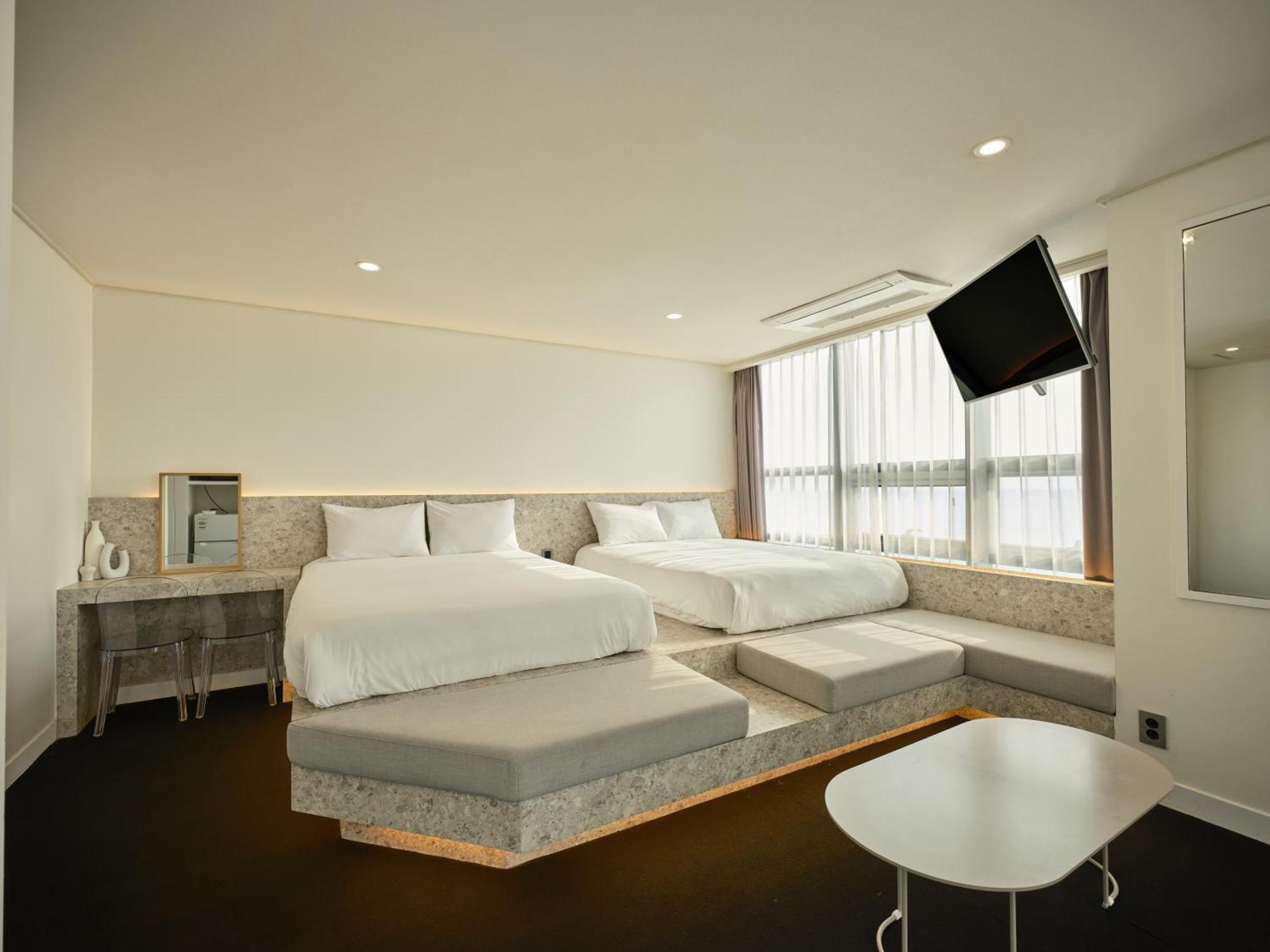 Uh Suite The Haeundae Busan Exteriör bild