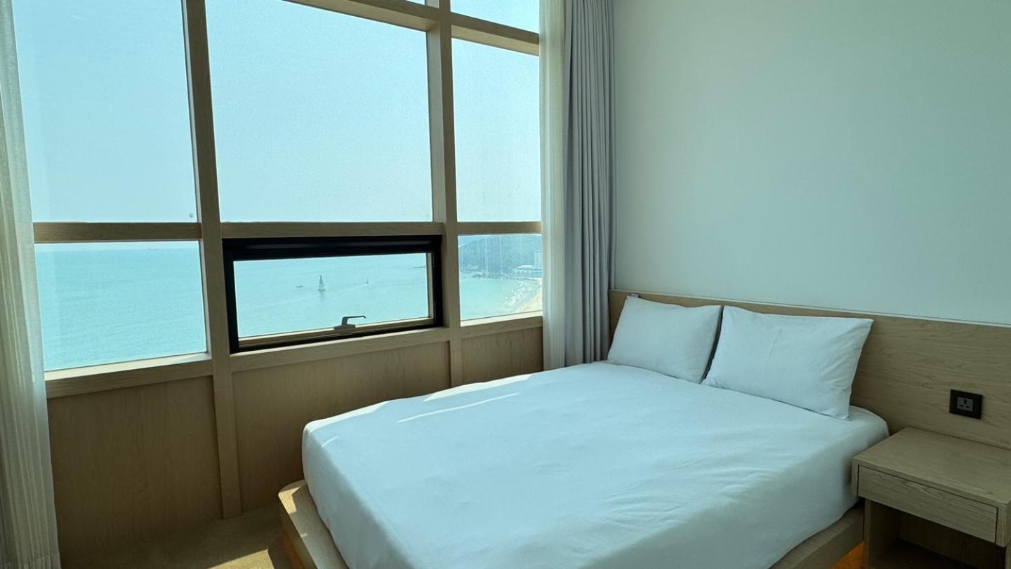 Uh Suite The Haeundae Busan Exteriör bild