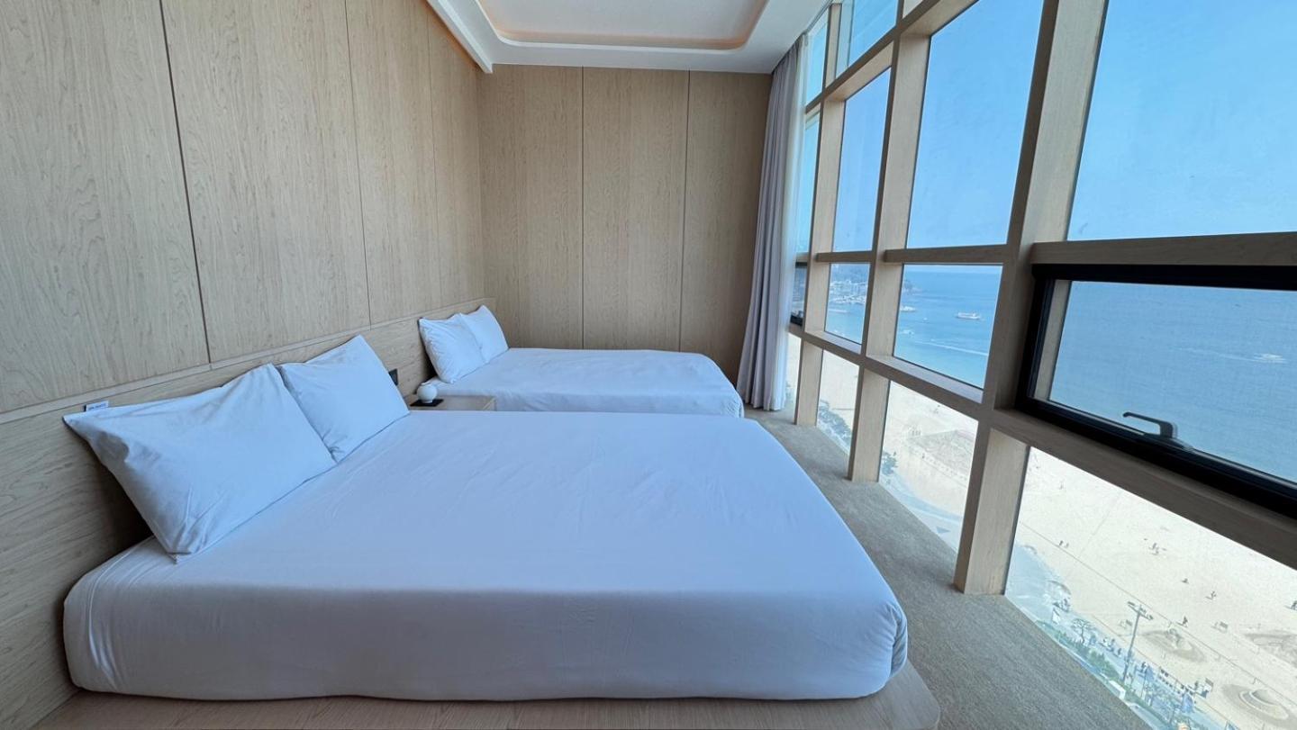 Uh Suite The Haeundae Busan Exteriör bild